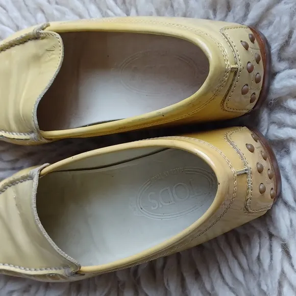 Tod's  loafers