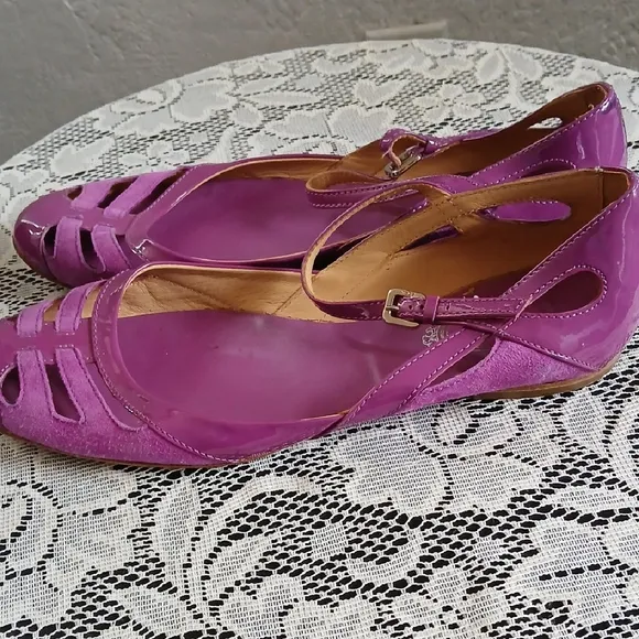 Tod's Purple Flats with Decorative Cutouts