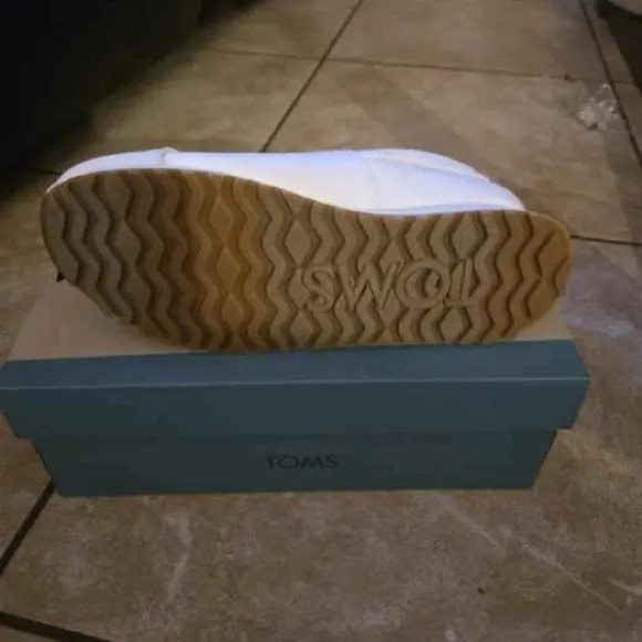 Toms Women's White Sneakers