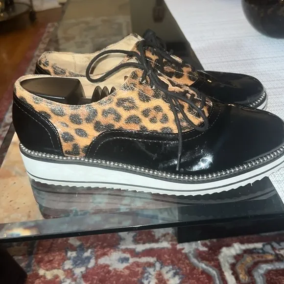TORRID LOAFERS SIZE10.5 WW