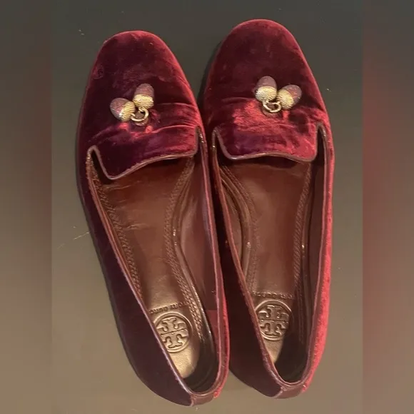 Tory Burch Burgundy Velvet Acorn Charm&quot;Smoking Slippers&quot; Loafers sz. 6.5