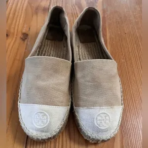 Tory Burch color block flat espadrilles slip on shoes, size 10.5