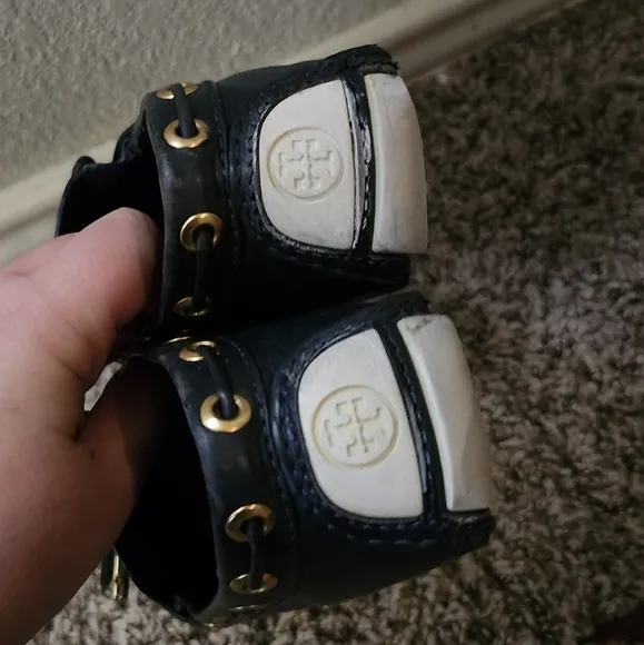 Tory Burch Real Leather Navy Blue Loafers 8