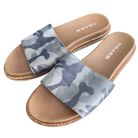 Trask Sherry Pewter Camo Metallic Italian Suede Slip On Slides Sandals Womens 7