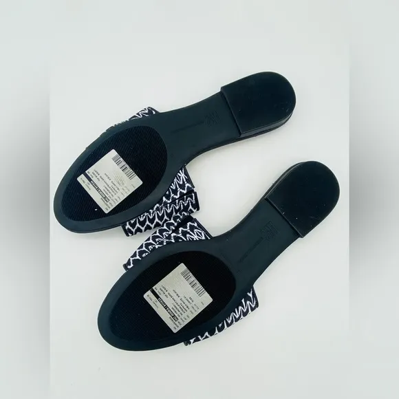 TRINA Turk Slippers x I.N.C Maria Slide Sandals 6
