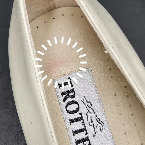 Trotters loafers women's 9 Narrow white glossy leather knot flats Relate preppy