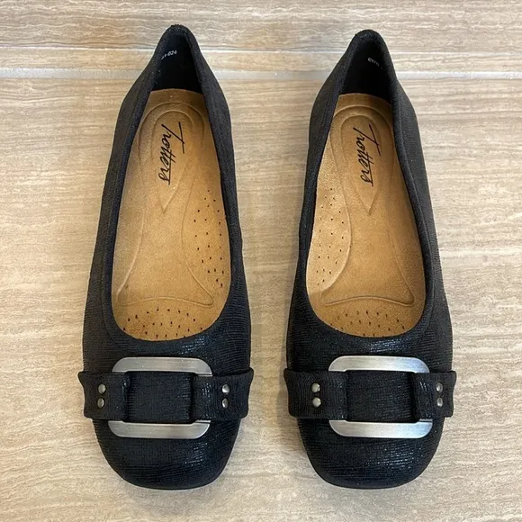 TROTTERS NWOT Women’s Size 6WW &quot;Sizzle Signature&quot; Black Shimmery Ballet Flat