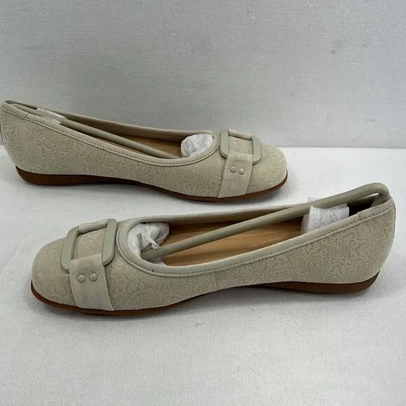 Trotters Sizzle Ballet Flats- Off White- Size 6.5 N- NIB