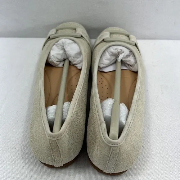 Trotters Sizzle Ballet Flats- Off White- Size 6.5 N- NIB