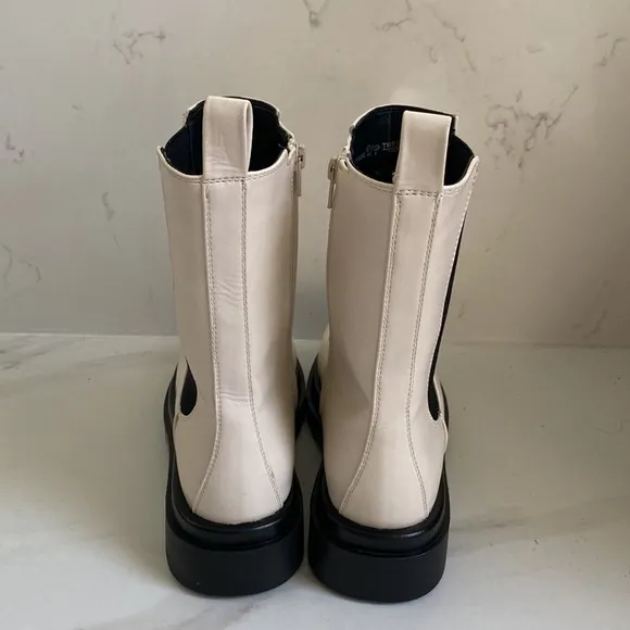 Truffle Collection Chelsea boots NWT- 5UK/7US