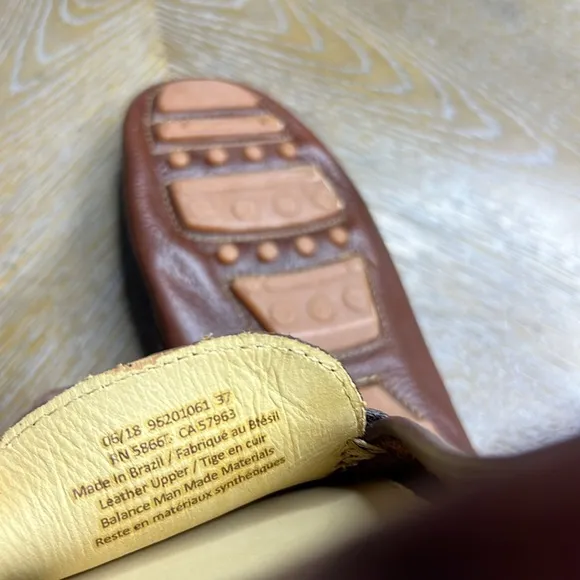 TUCKER   TATE Brown Leather Loafers 37