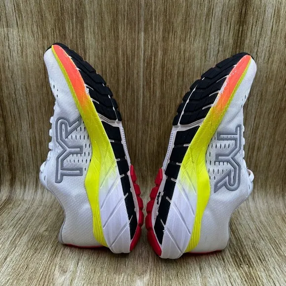 TYR RD-1 Runner Men's Size 8.5 White Yellow Athletic Running Shoes Sneakers