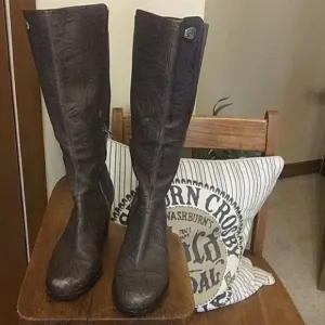 UGG Ashur Leather Knee Boots Like New!