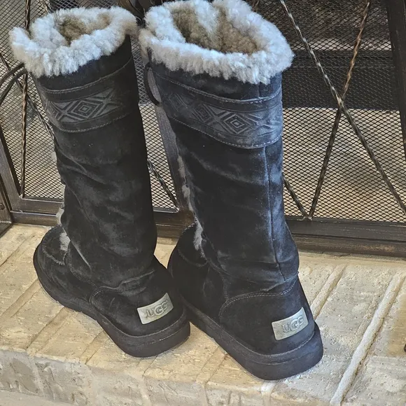 UGG Australia Tularosa Black Moccasin Lace-Up Boots w/Fur Lining Womens Size 8