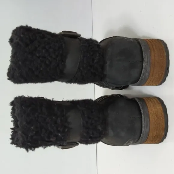UGG Blayre II boots. Women's size 7