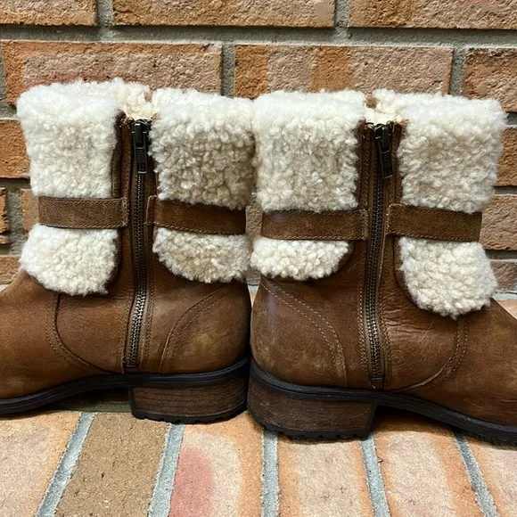 UGG Blayre Shearling Sherpa Cuff Buckle Chestnut Leather Zip Booties size 8