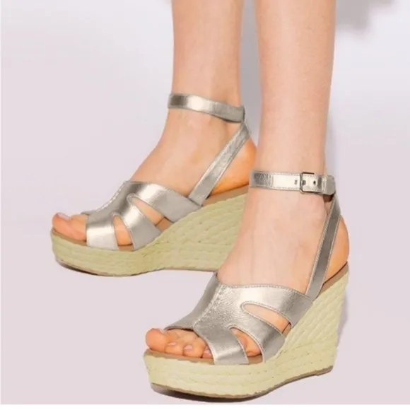 UGG Careena Heeled Sandals-Pale Gold Metallic Leather Size 10