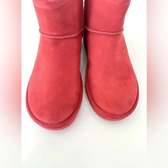 UGG Classic Mini Red Side Logo Suede Shearling Boots Size 6