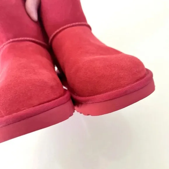 UGG Classic Mini Red Side Logo Suede Shearling Boots Size 6