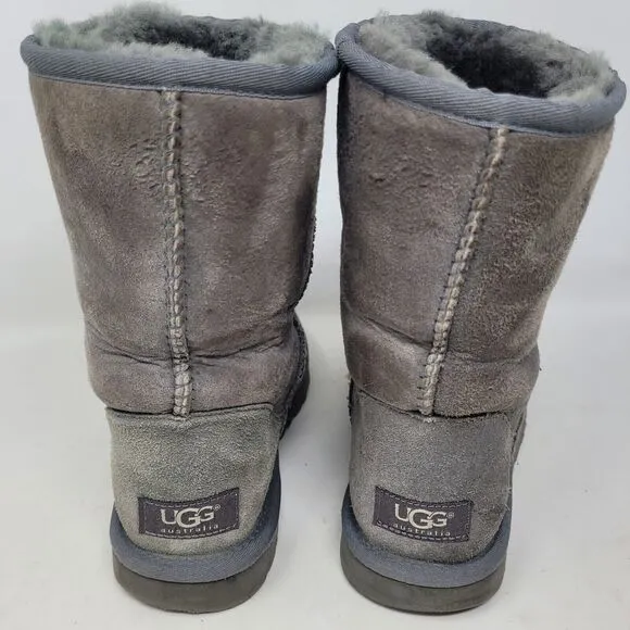 UGG Classic Short II Boots Gray Womens Sz 7 Australia Shearling USA Worn 1x! 99%