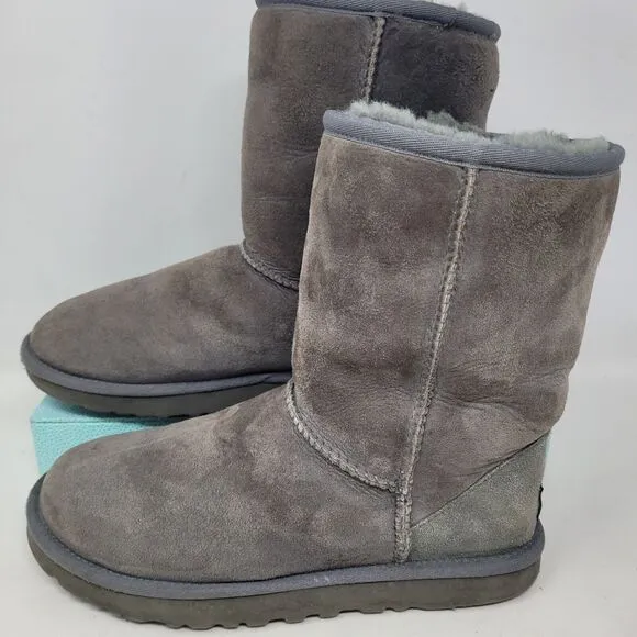 UGG Classic Short II Boots Gray Womens Sz 7 Australia Shearling USA Worn 1x! 99%