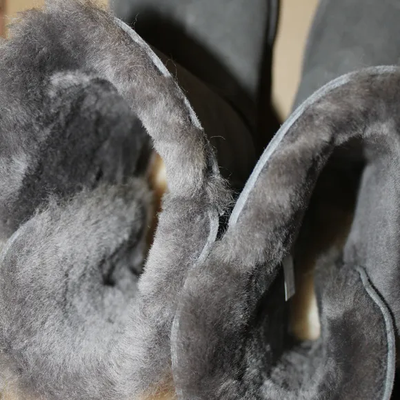 UGG DAELYN SUEDE LEATHER BOW BOOTS NEW! GRAY‎