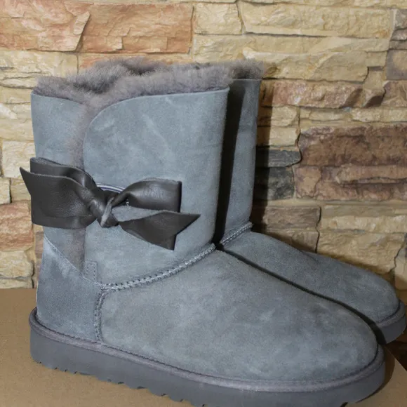 UGG DAELYN SUEDE LEATHER BOW BOOTS NEW! GRAY‎