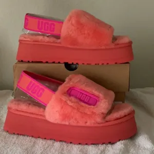 💿📀UGG DISCO SLIDE SANDALS - NWT - NIB💿📀