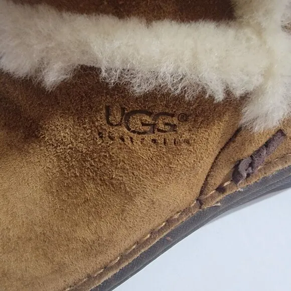 UGG | Elijo Sheepskin Shearling Cuff Short Leather Boots in Toast | 7