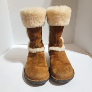 UGG | Elijo Sheepskin Shearling Cuff Short Leather Boots in Toast | 7
