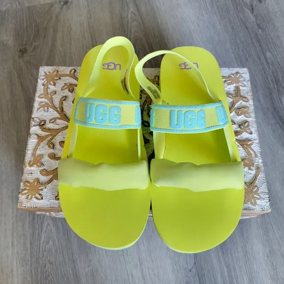 UGG Kids Suma Sling Sandals