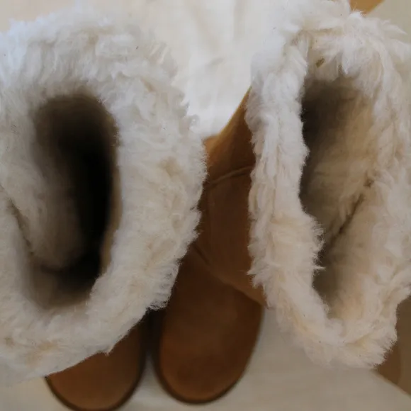UGG‎ KOOLABURRA SUEDE FUR TALL BOOTS CHESTNUT