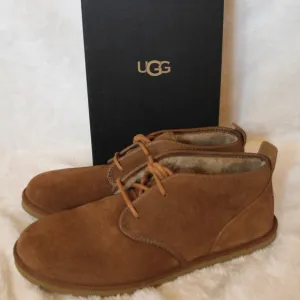 UGG MAKSIM MEN'S CHUKKA SUEDE BOOTS NEW‎