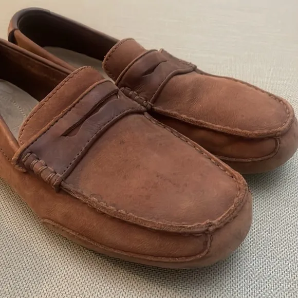 UGG Mens Brown Tan Suede Leather Loafers Size 8