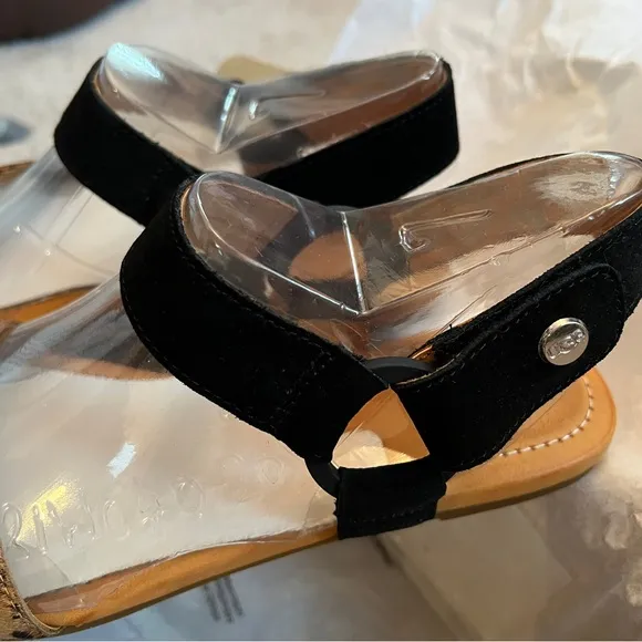 UGG Rynell Leopard Sandals