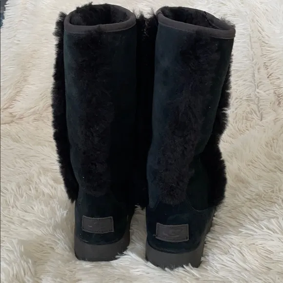 Ugg Sundance Black Suede Leather Shearling Boots