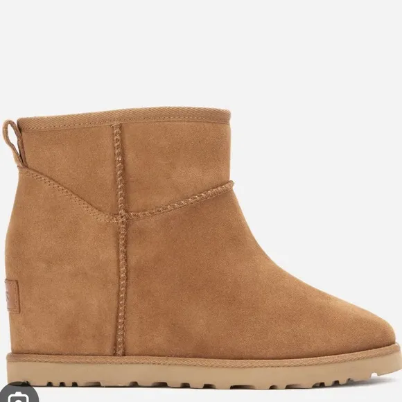 UGG Women Classic Femme MiniWedge Boots - Chestnut size 5 new