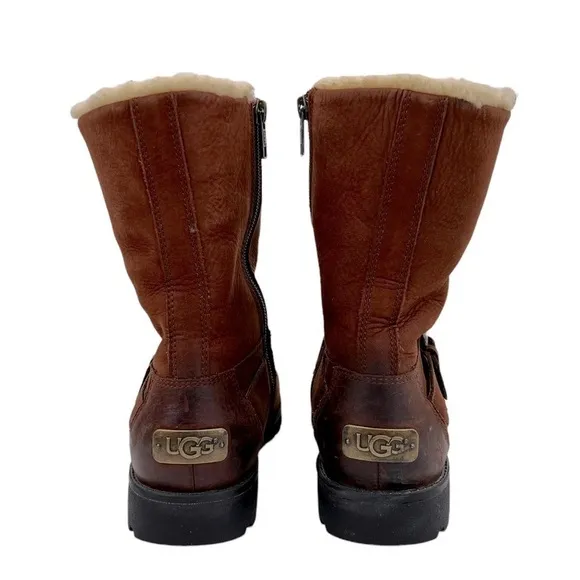 UGG Women’s Chantay Side Zip Boots