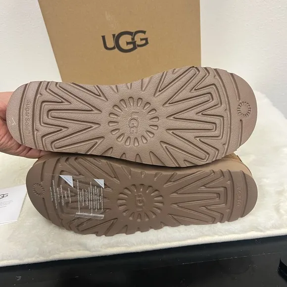 UGG Women's Mini Bailey Logo Strap Suede Boots - Chestnut Size 7 or 8