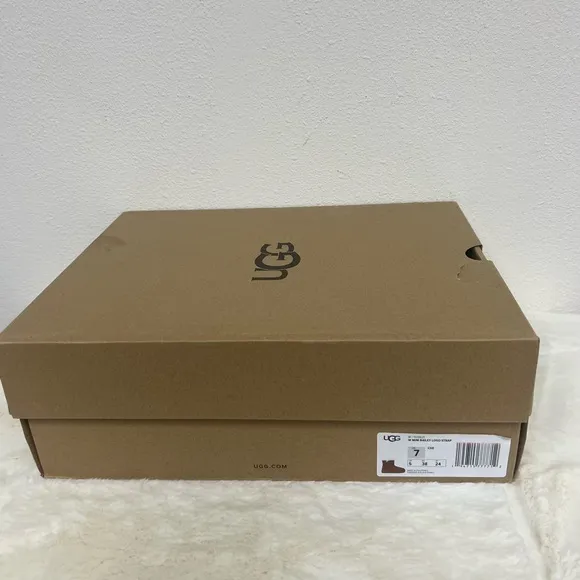UGG Women's Mini Bailey Logo Strap Suede Boots - Chestnut Size 7 or 8