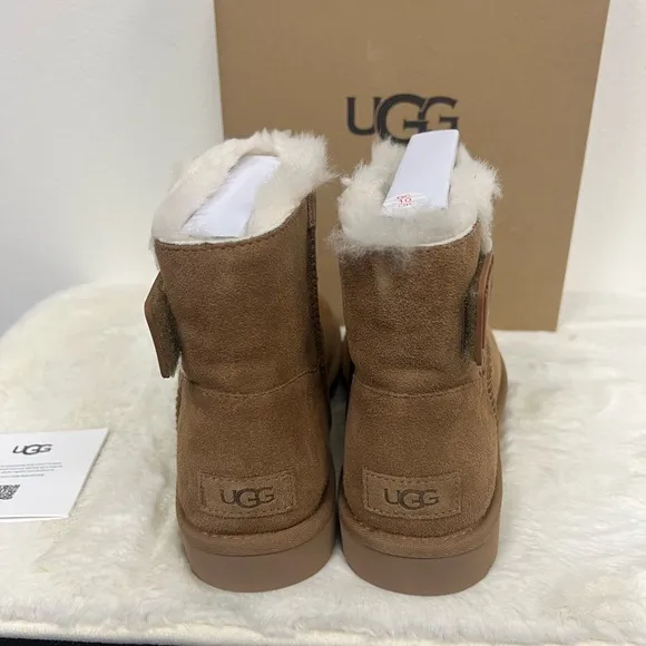 UGG Women's Mini Bailey Logo Strap Suede Boots - Chestnut Size 7 or 8