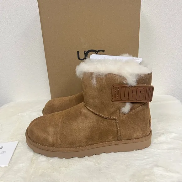 UGG Women's Mini Bailey Logo Strap Suede Boots - Chestnut Size 7 or 8