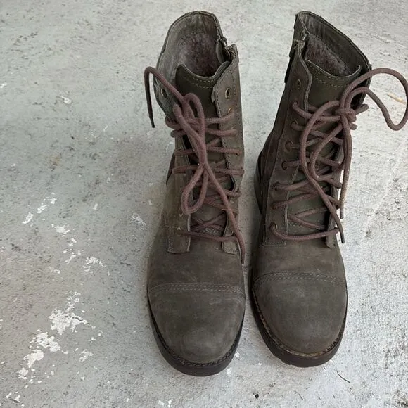 UGG Kilmer boots
