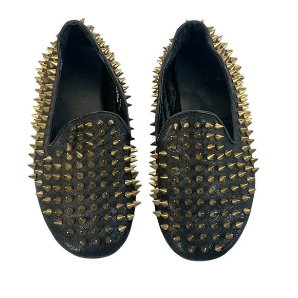 Unif Hellraisers women's brass spiked fine leather loafers size 6 black