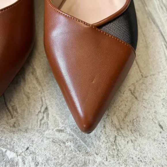 Vaila Linda Flats in Brown, Size 11
