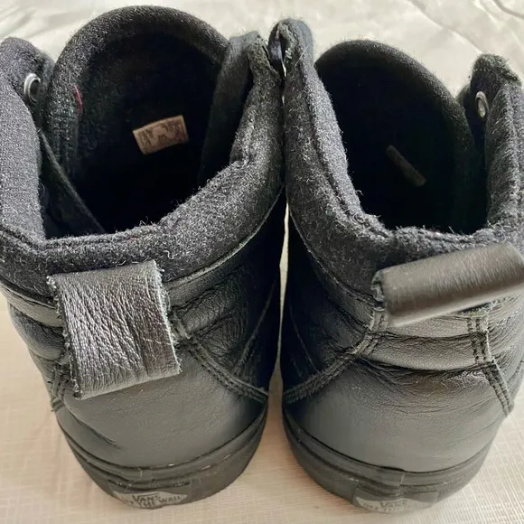 Vans Black High-Top Sneakers Leather men’s Sz 8.5 women’s Sz 10 Excellent