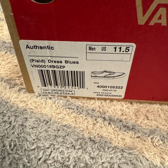 Vans Red and Blue Sneakers Classic Style - plaid Dress Blues
