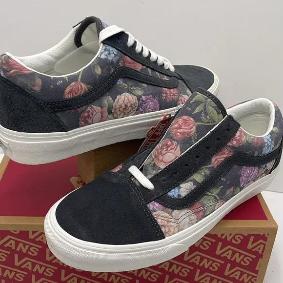 Vans WMNS Sneakers with Classic Low-Top Design Old SkoolMoody Floral Grey/White