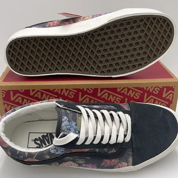 Vans WMNS Sneakers with Classic Low-Top Design Old SkoolMoody Floral Grey/White