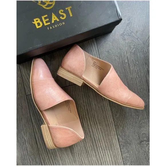 Vegan Leather Cut out Slip on Flats